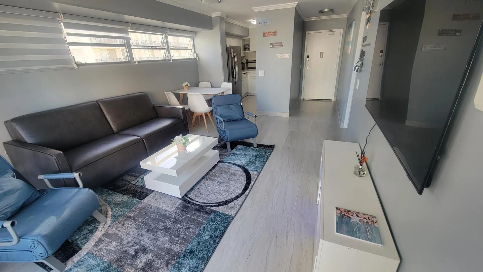 Waikiki Condo 2 Bedrooms 2 Bathrooms With 1 Free Parking Space Honolulu 0*,  United States