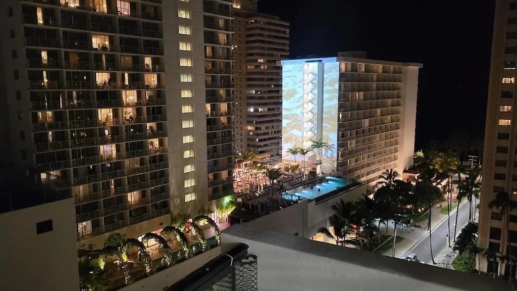 Waikiki Condo 2 Bedrooms 2 Bathrooms With 1 Free Parking Space Honolulu Apartman